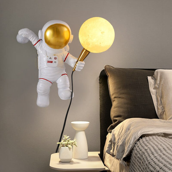 Astronaut Side Lamp